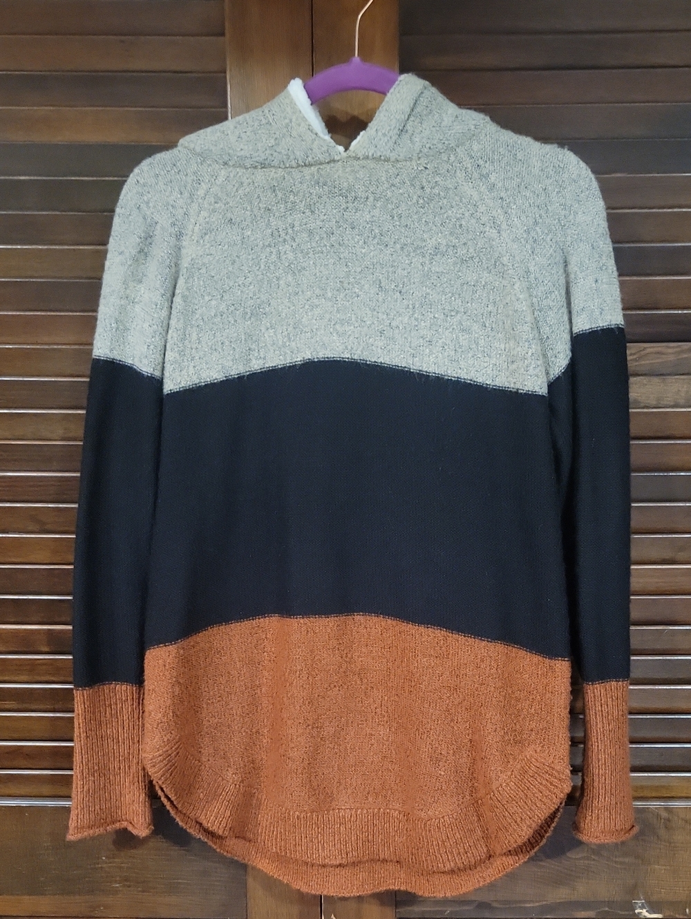 Women's Colorblock Crewneck Sweater in Tan, Black & Rusty Brown
